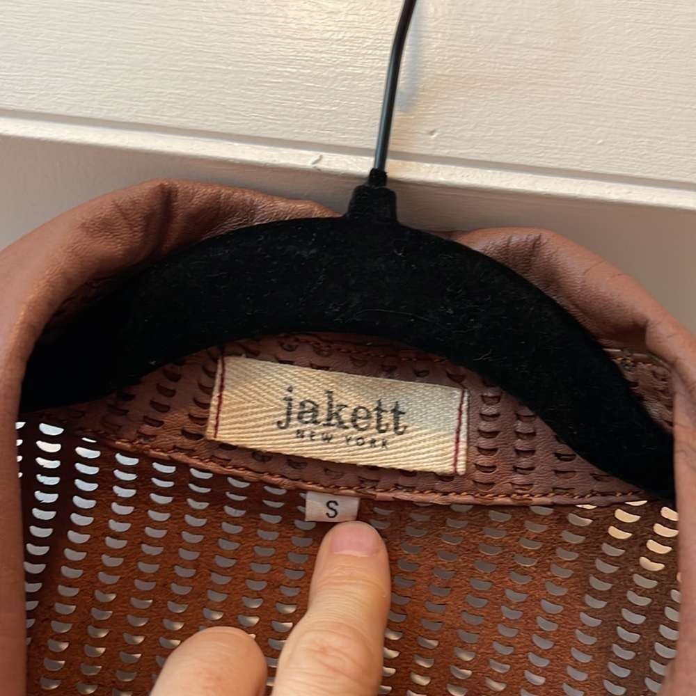 Jakett New York JOSEY PERFORATED VINTAGE LEATHER Jacket - Picture 4 of 9